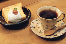 コーヒーとケーキ